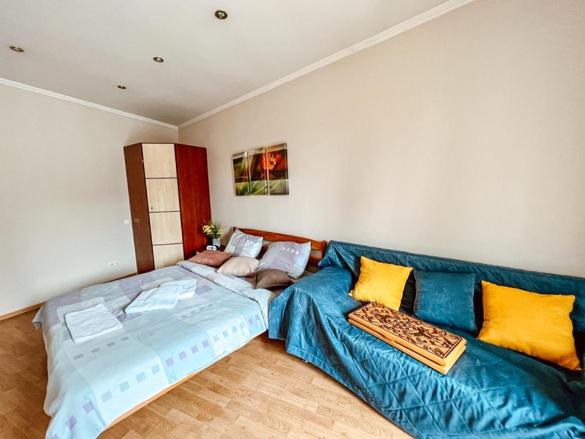 Apartment On Baseina Street Kiev Extérieur photo